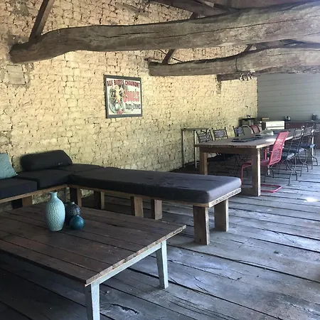 Azzuro Avec Jacuzzi Lit Rond Et Jardin Avec Piscine Bed & Breakfast Saint-Martial-sur-Ne